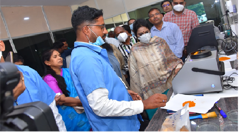 Dr.N.Vijaya Lakshmi Joint Secretary Marketing, Department of Agriculture and MD SFAC visited Nizamabad Mandi of Telangana on 01July 2022 - 3/4